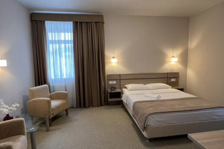 Nikol Hotel