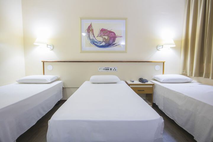 Room 14 of 60