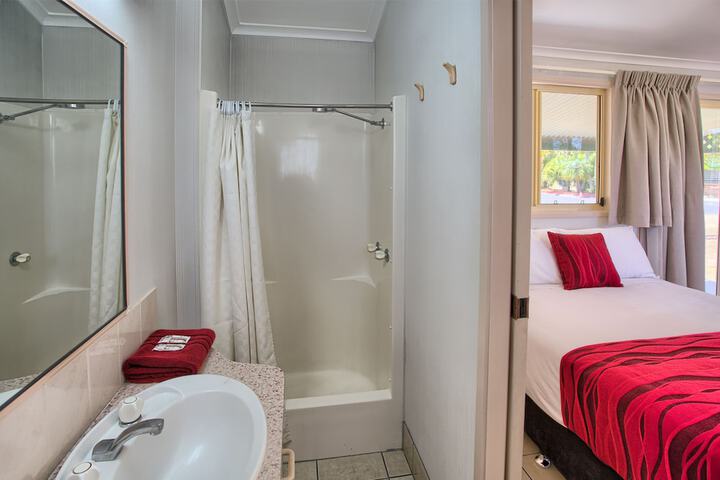 Room 20 of 29