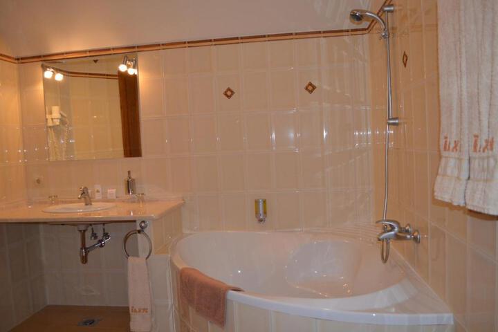 General 34 of 83