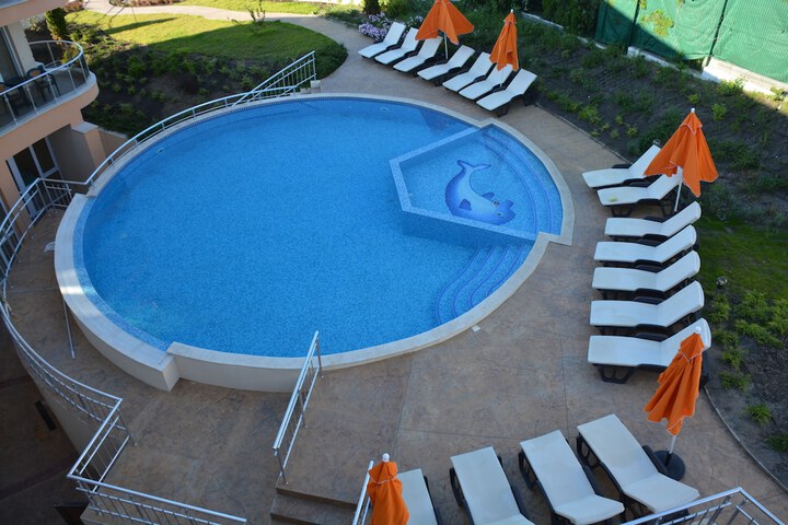 Pool Hotel