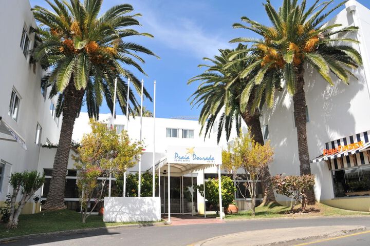Hotel Entry