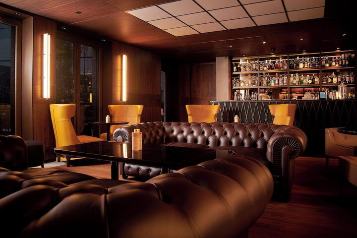 Lounge 117 of 147