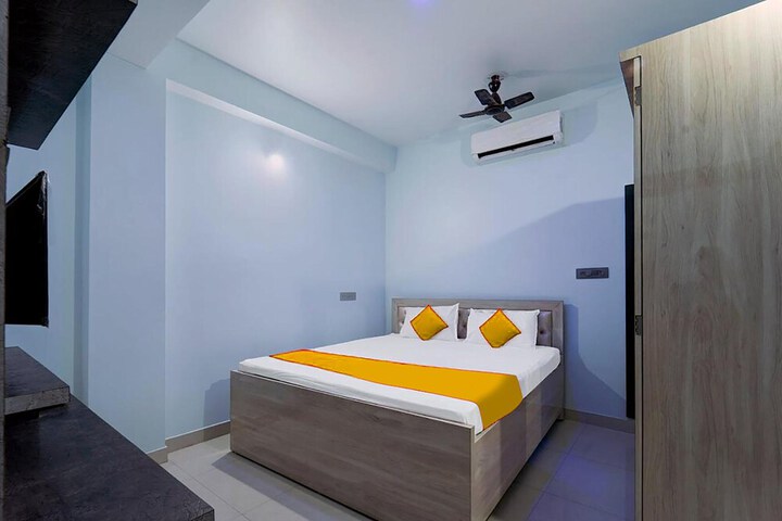 Room 16 of 25