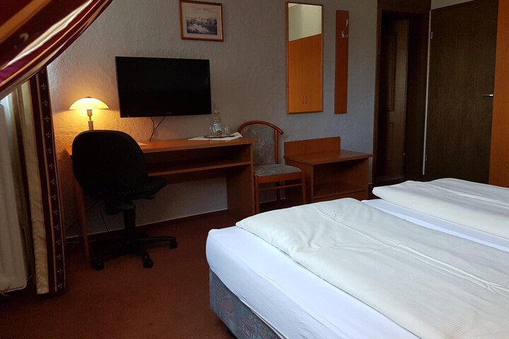 Room 19 of 68