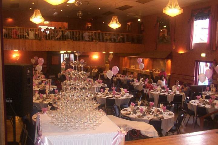 Ballroom/Hall 21 of 31