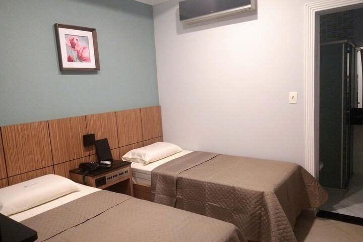 Room 22 of 43