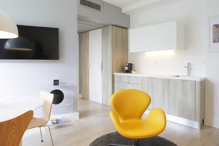 Private kitchenette