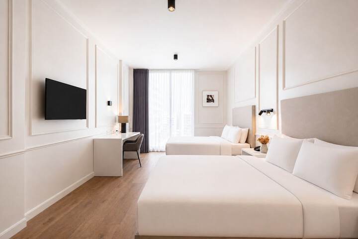 Room 30 of 93