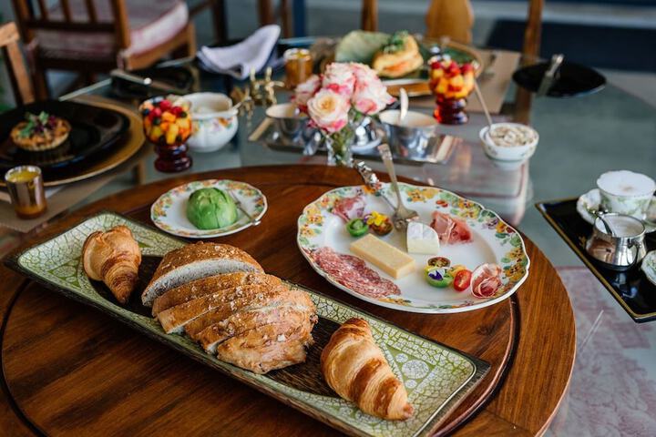 Breakfast/Coffee Service 133 of 162