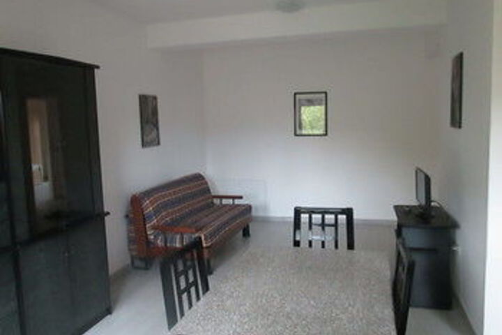 Room 12 of 12