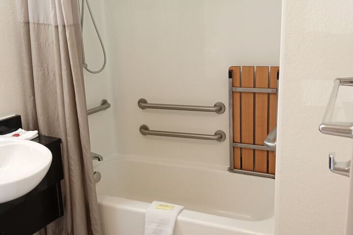 1 Double Bed (3 of 21)