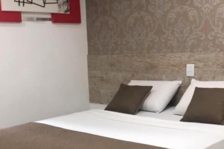 Room 2 of 15