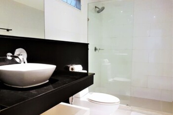 Room 2 of 19