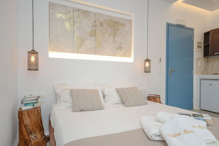 Room 21 of 104