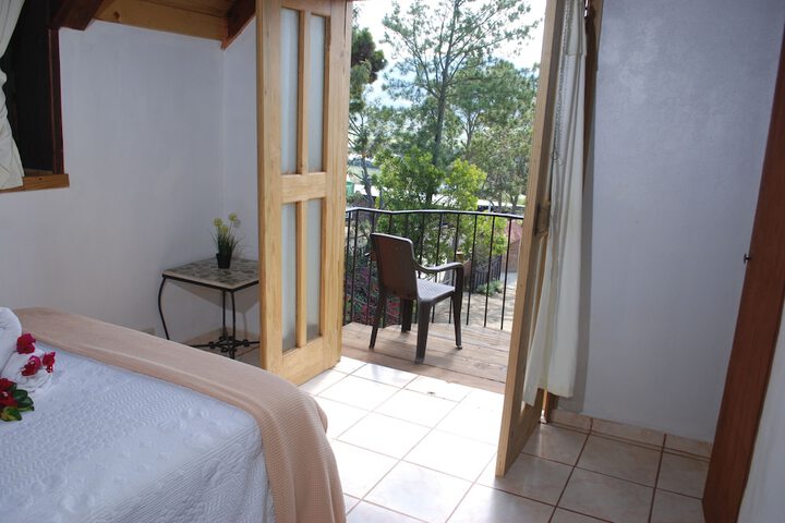 Room 4 of 75