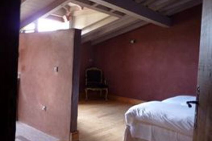 Room 19 of 40