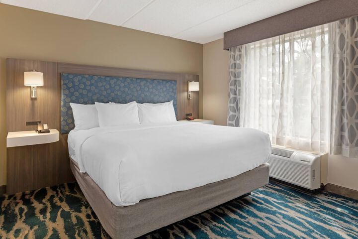 Room 40 of 67