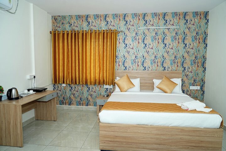 Room 6 of 14