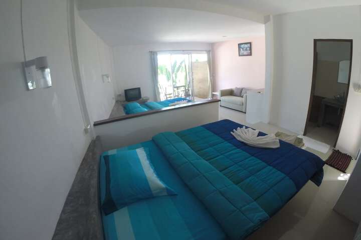 Room 14 of 82