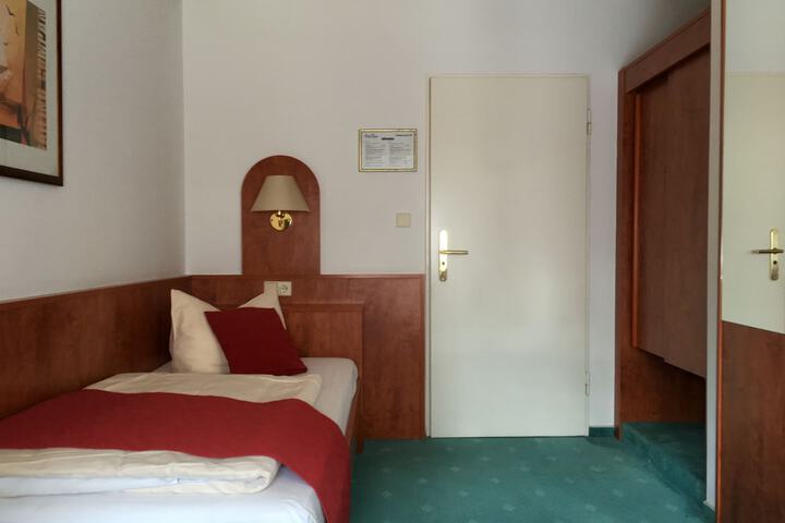 Room 15 of 45