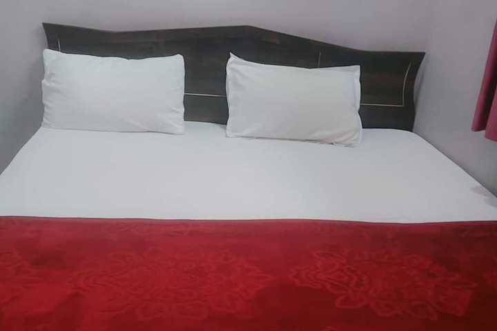 Room 7 of 24