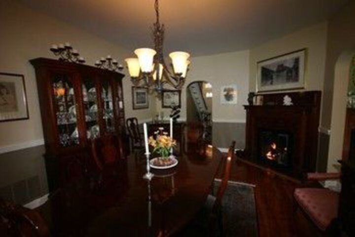 Dining 100 of 143