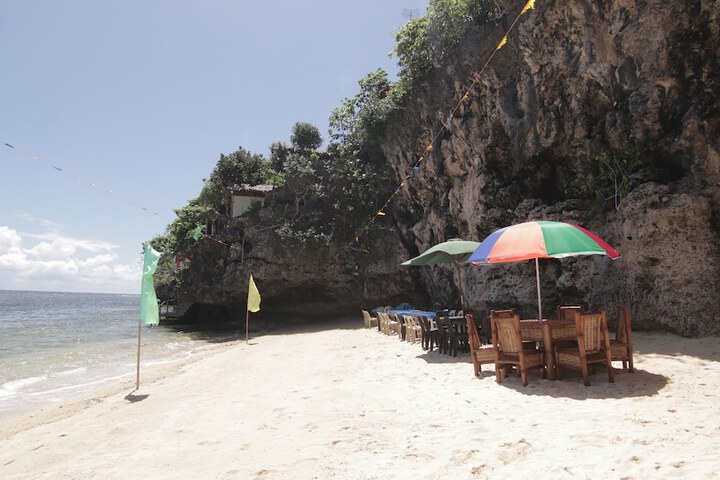 Beach 141 of 160
