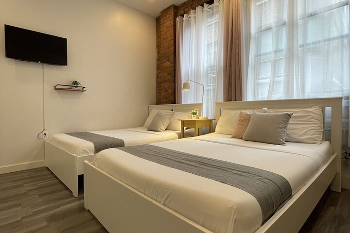 Room 47 of 236