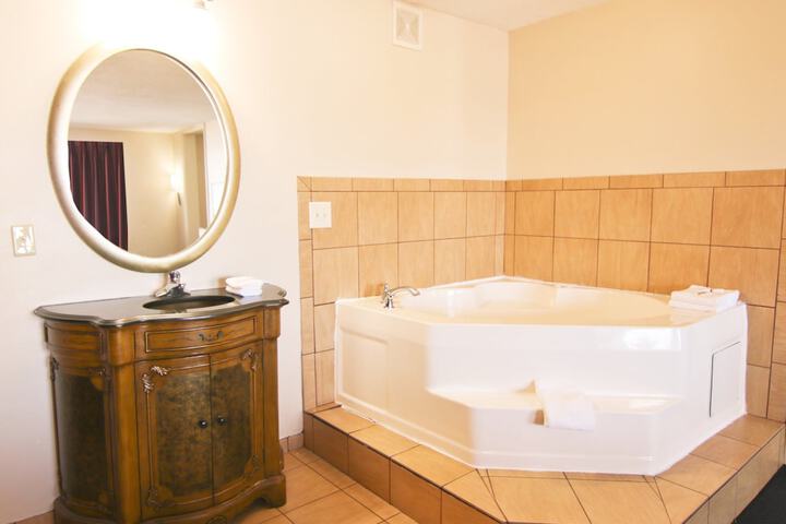 Superior King Bed (13 of 27)