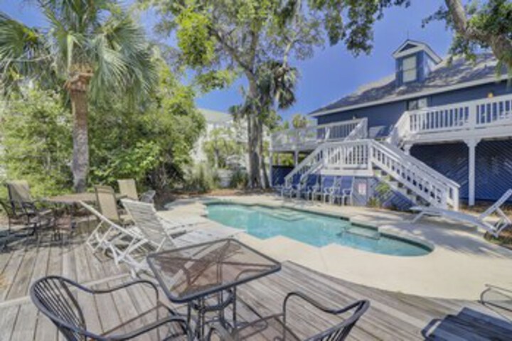 Pool 16 of 24