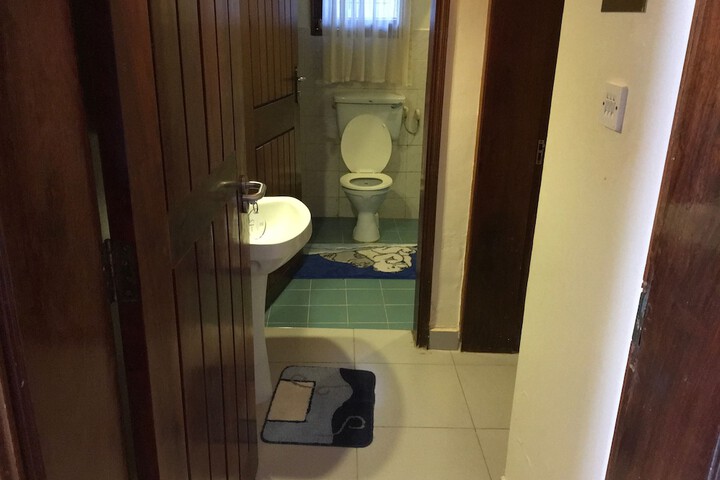 Room 68 of 130