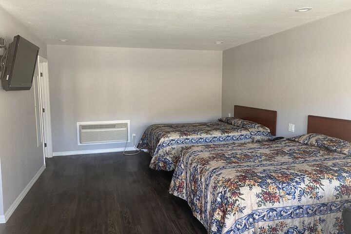Room 16 of 37