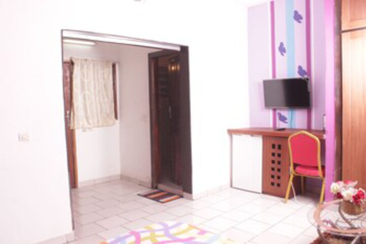 Room 26 of 38