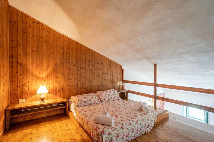 Room 9 of 119