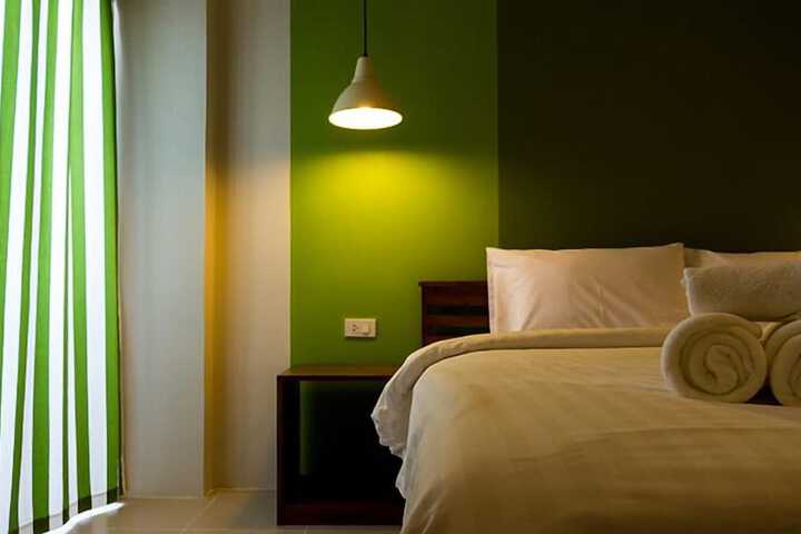 Room 27 of 36