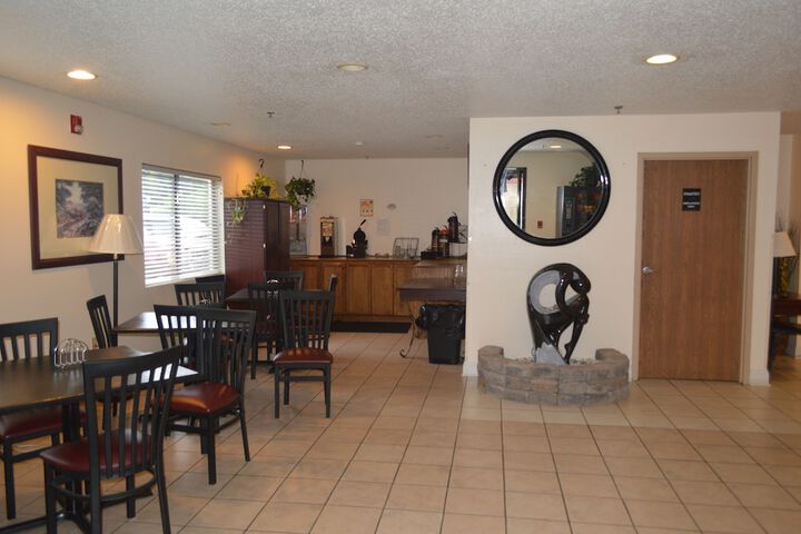 Breakfast/Coffee Service 54 of 74