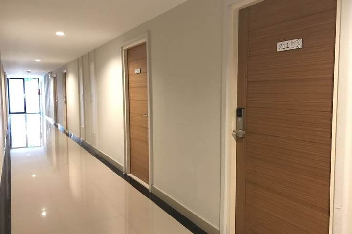 Ballroom/Hall 55 of 68