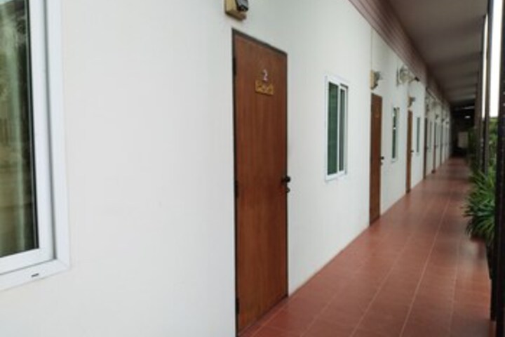 Ballroom/Hall 8 of 13