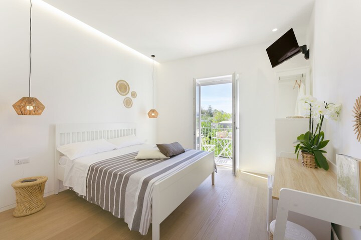 Room 34 of 59