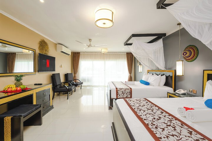 Room 38 of 127