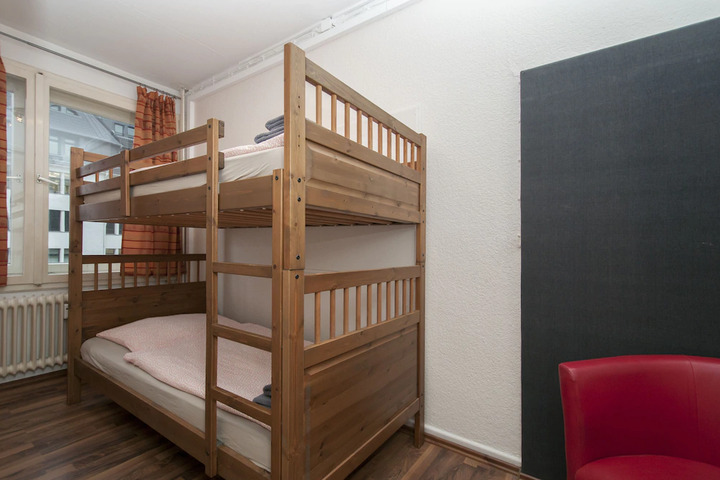 Room 10 of 10