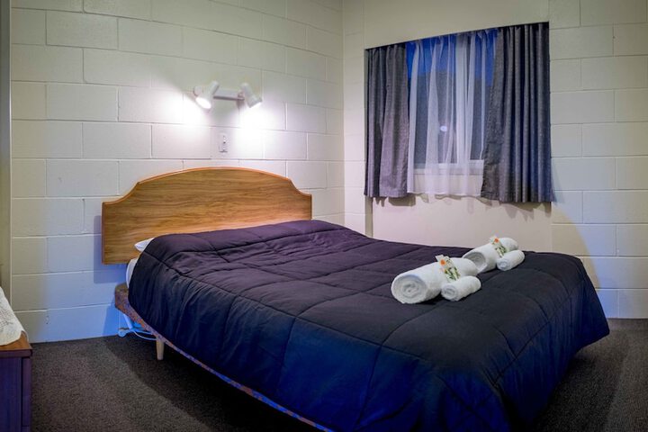 Room 9 of 19