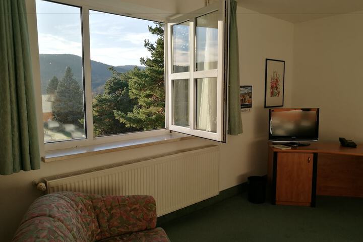 Room 10 of 46