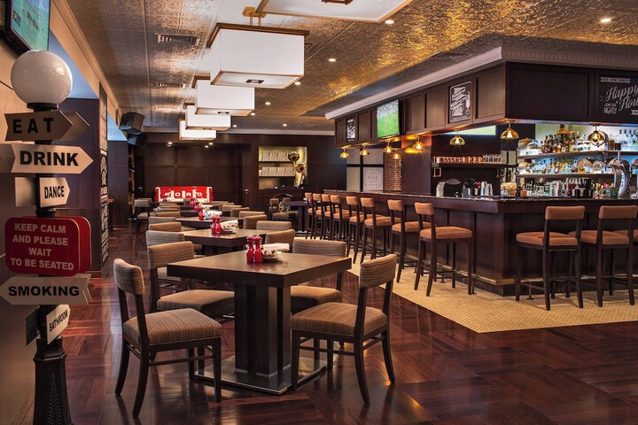 Lounge 120 of 142
