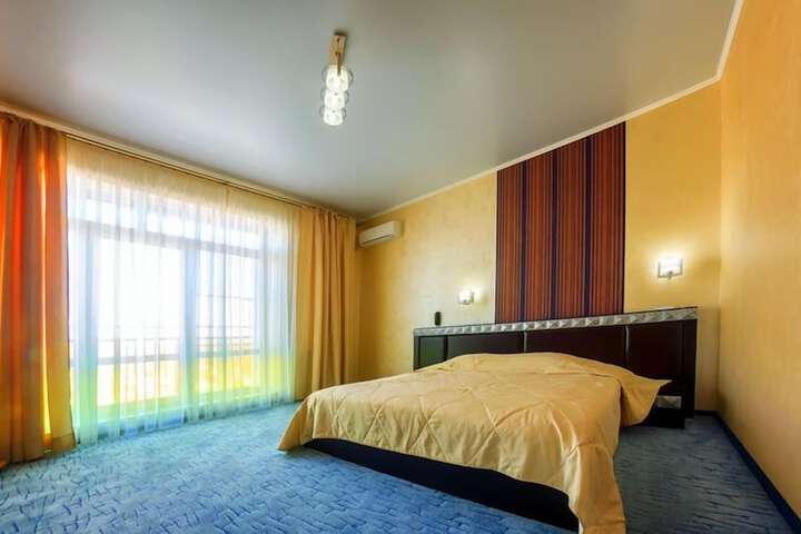 Room 13 of 56