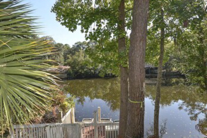 Property Grounds 18 of 41