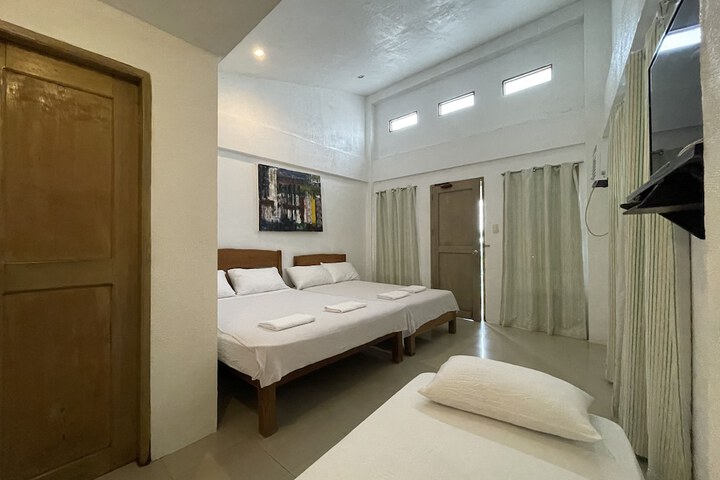 Room 14 of 59