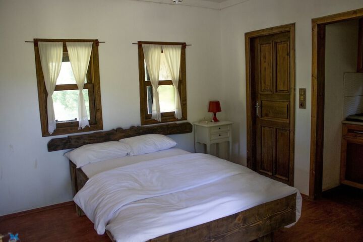 Room 48 of 75