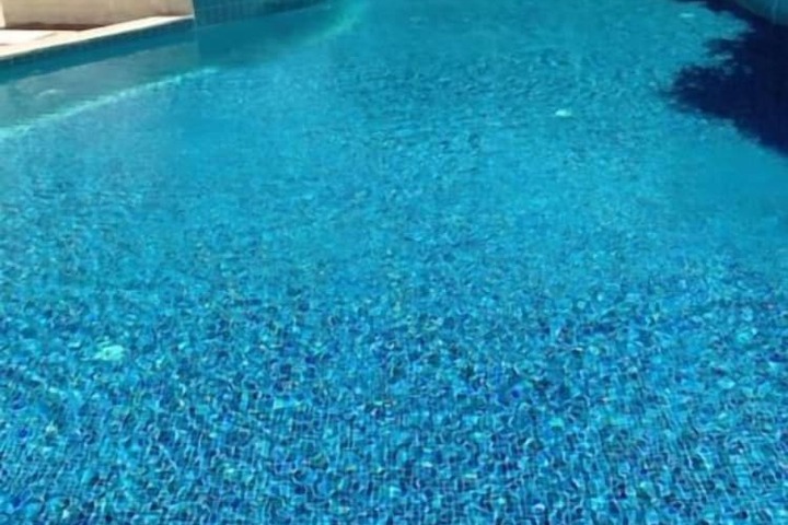 Pool 30 of 50